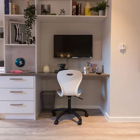 Apartamento For Students Only - Percys Place In *