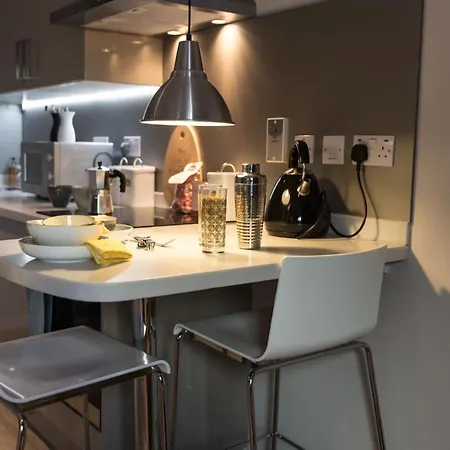 For Students Only - Percys Place In Apartamento *